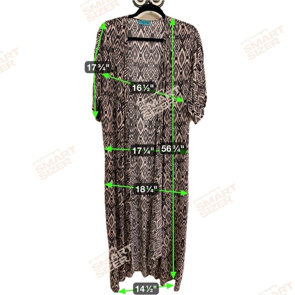 Turquoise Haven Black and White Geometric Patterned Women's Kimono - Picture 2 of 6